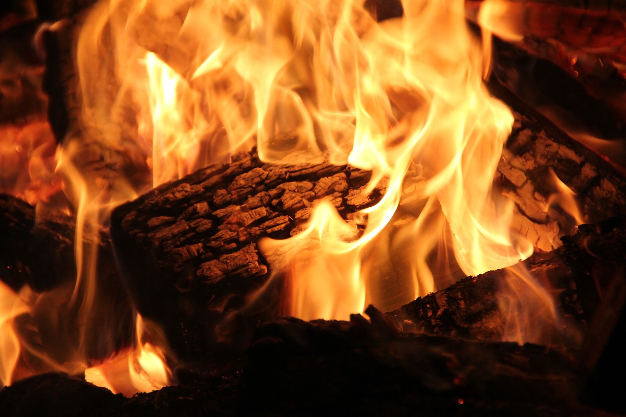 Expert Fireplace Cleaning in Hamburg, MI Professional Fireplace Cleaning Services In Hamburg Michigan